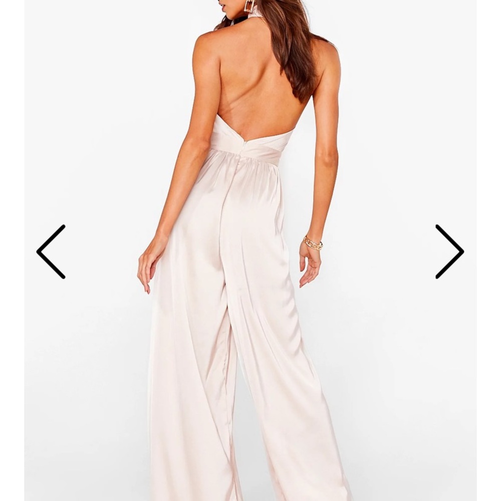 Nasty Gal beige jumpsuit halter top - Picture 4 of 11